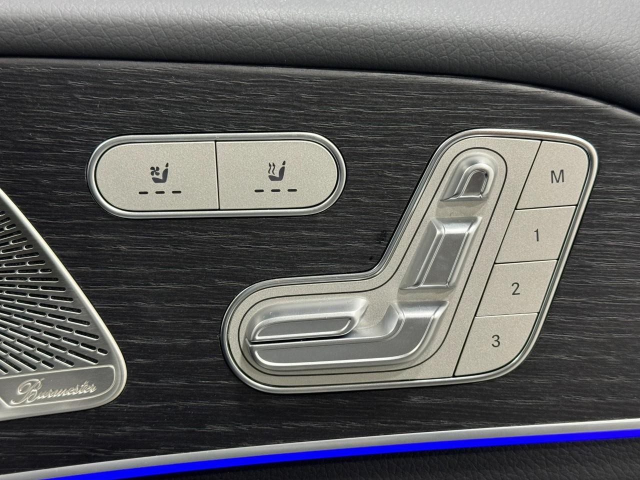 Mercedes-Benz GLS Vehicle Full-screen Gallery Image 22