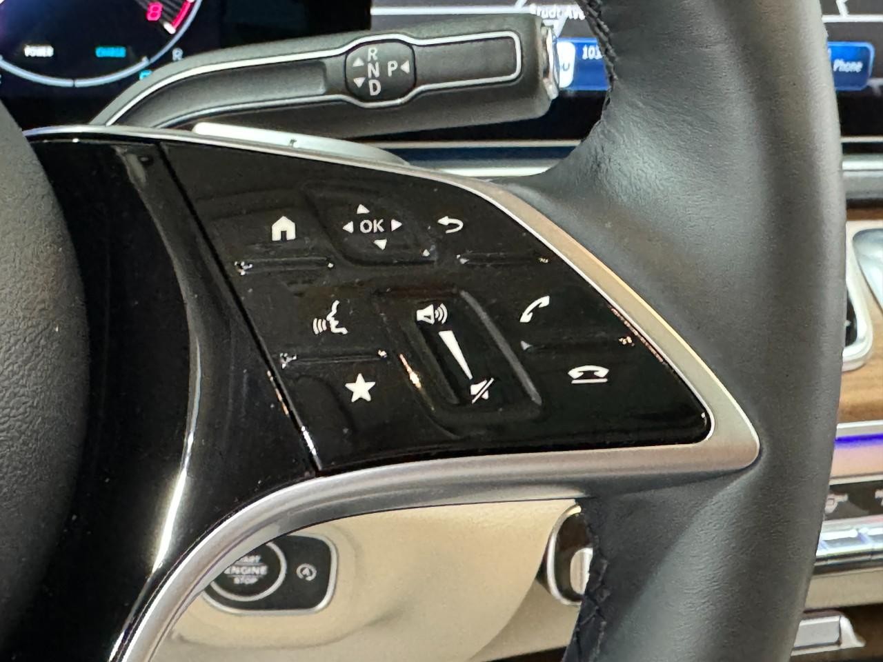 Mercedes-Benz GLE Vehicle Full-screen Gallery Image 33