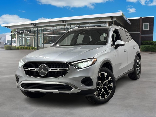 more details - mercedes-benz glc