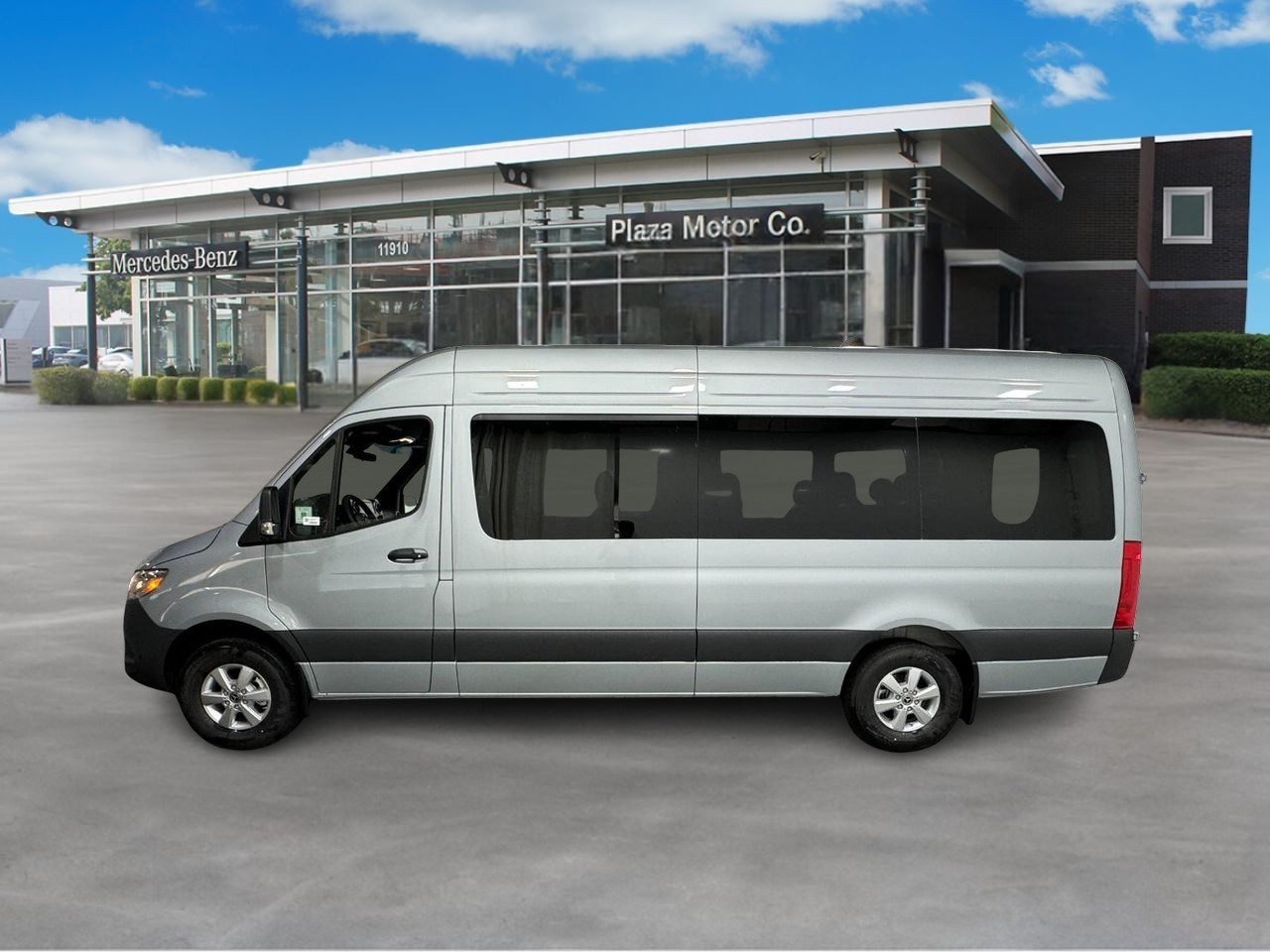 Mercedes-Benz Sprinter Passenger Van Vehicle Full-screen Gallery Image 2