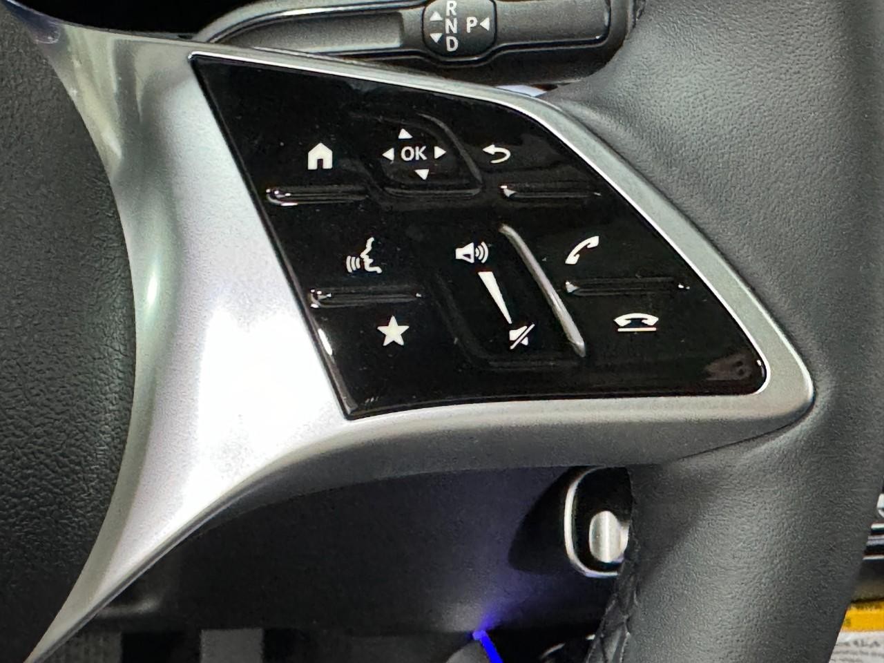 Mercedes-Benz GLB Vehicle Full-screen Gallery Image 29