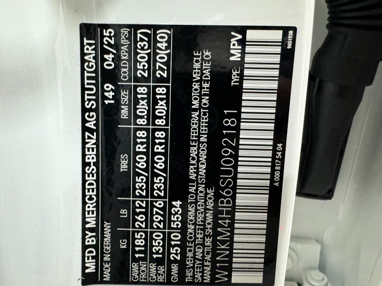 Mercedes-Benz GLC Vehicle Full-screen Gallery Image 37