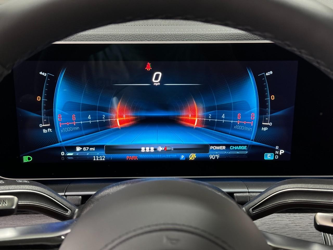 Mercedes-Benz GLE Vehicle Full-screen Gallery Image 34