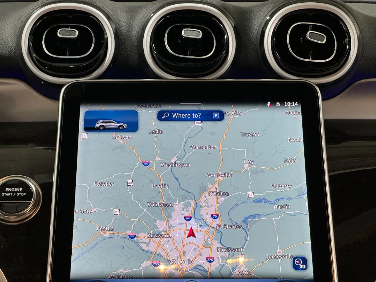 Mercedes-Benz GLC Vehicle Full-screen Gallery Image 13