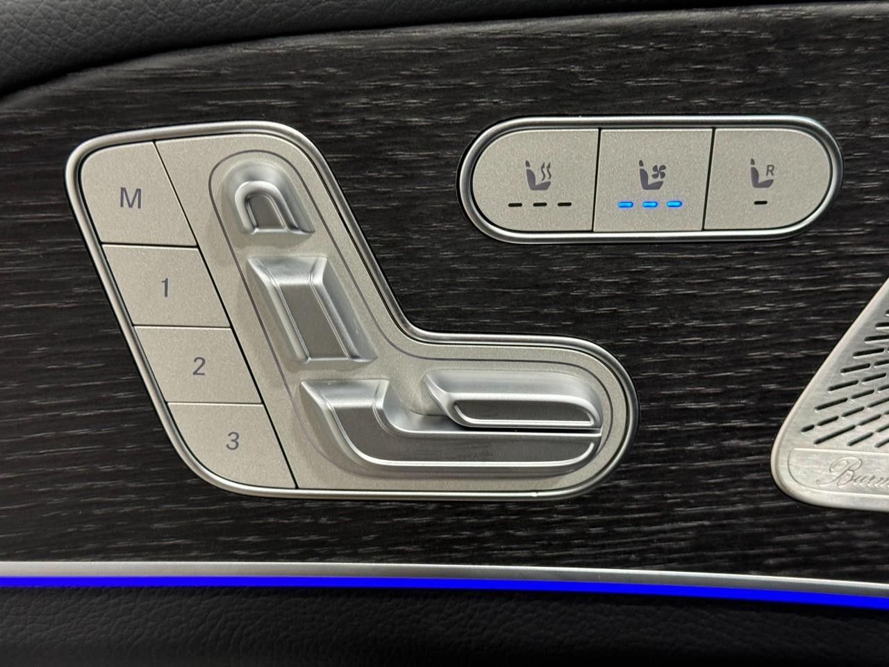 Mercedes-Benz GLE Vehicle Full-screen Gallery Image 25