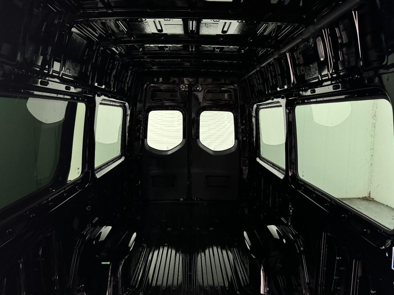 Mercedes-Benz Sprinter Cargo Van Vehicle Full-screen Gallery Image 10