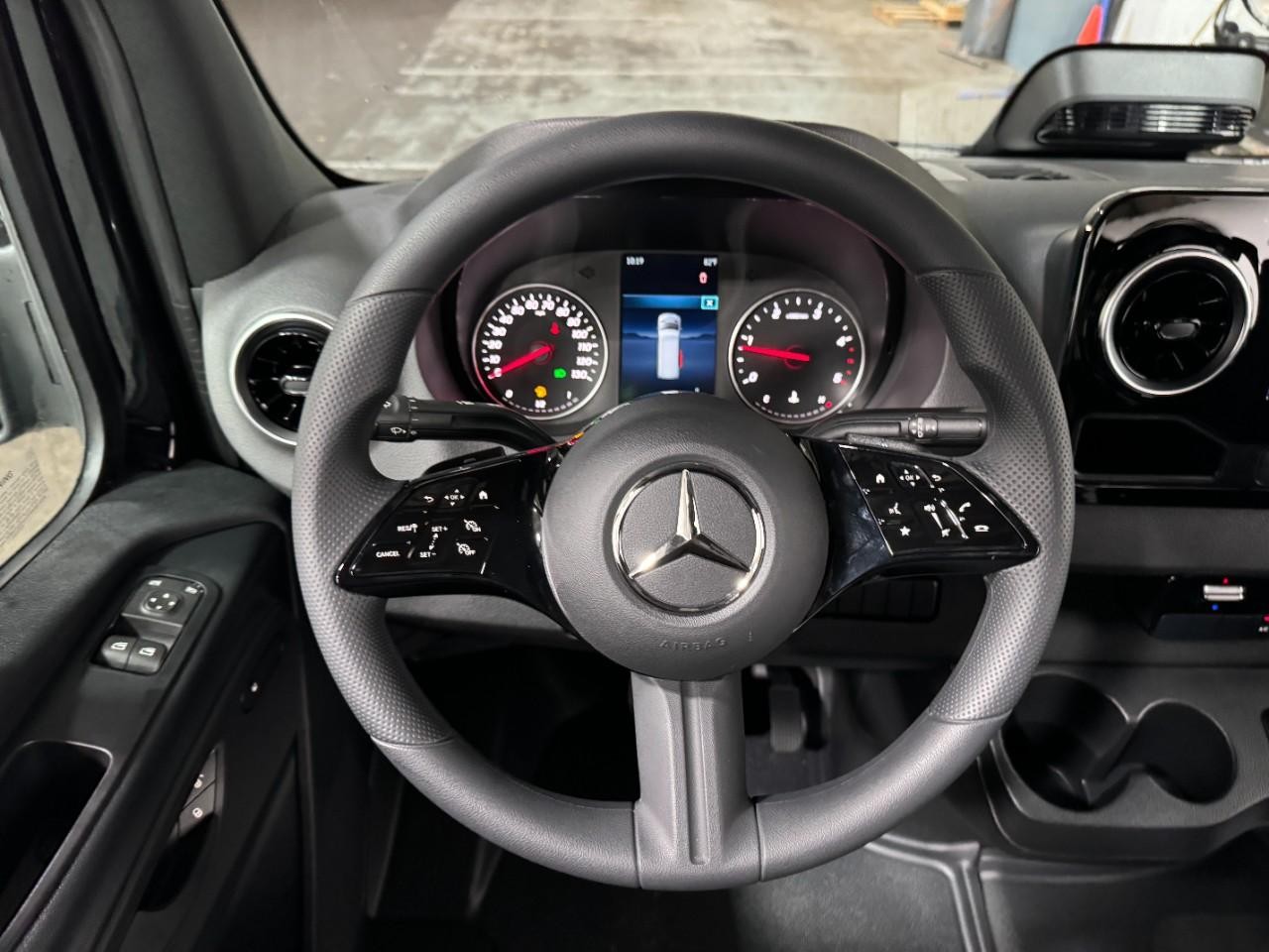 Mercedes-Benz Sprinter Cargo Van Vehicle Full-screen Gallery Image 12