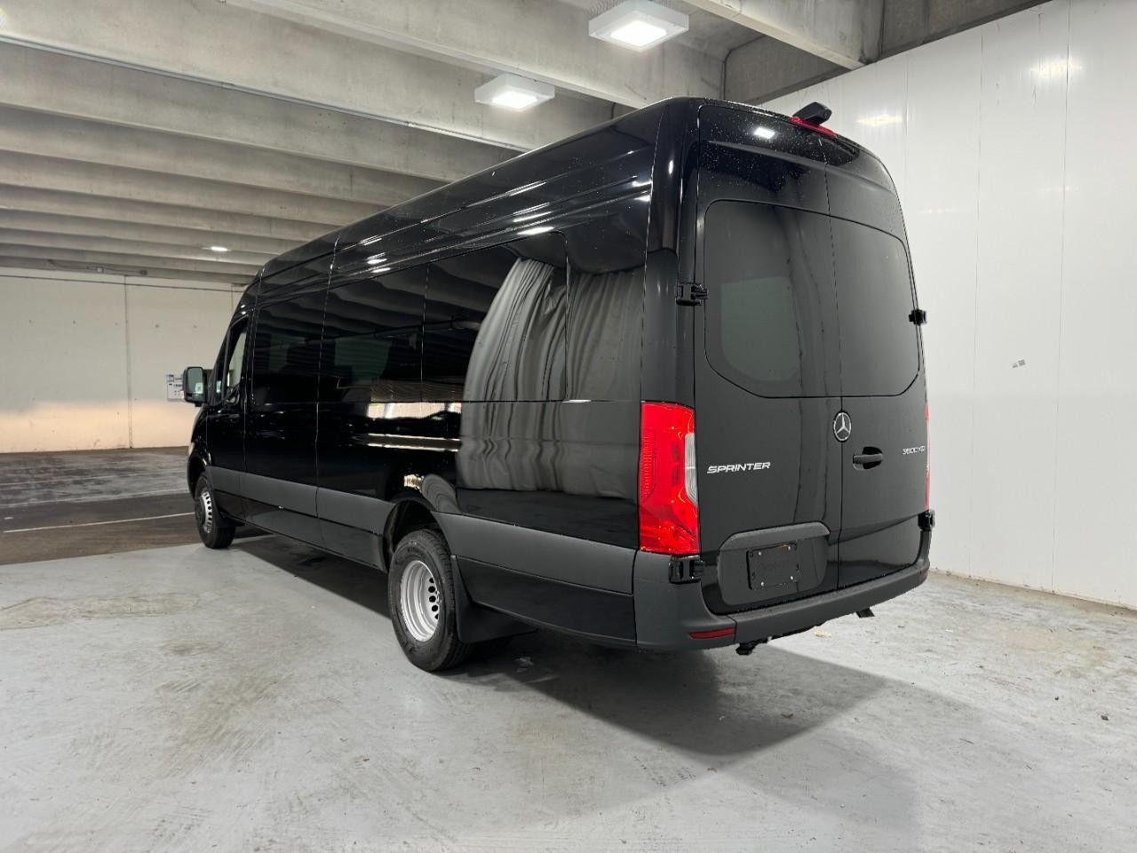 Mercedes-Benz Sprinter Cargo Van Vehicle Full-screen Gallery Image 3