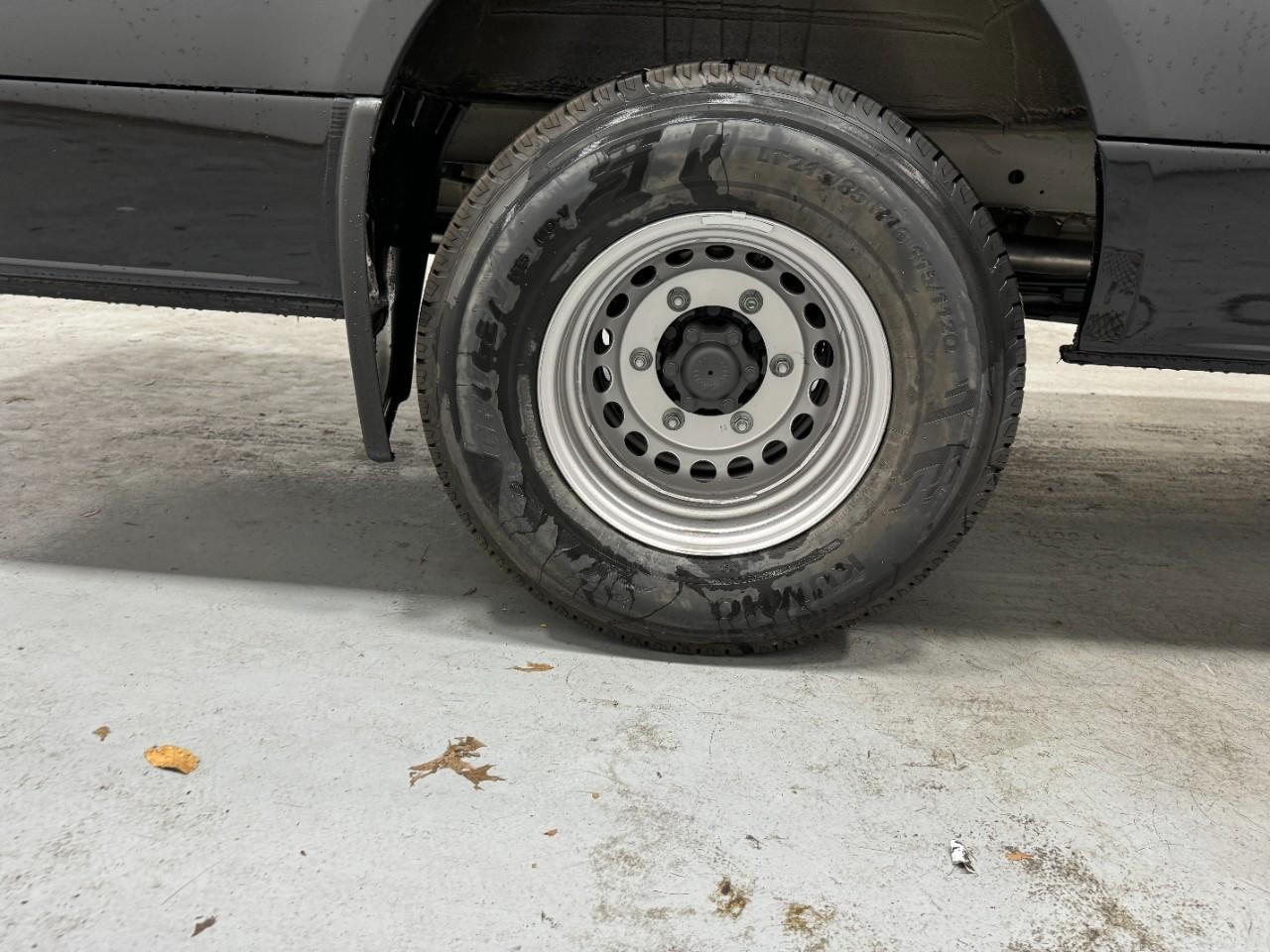 Mercedes-Benz Sprinter Cargo Van Vehicle Full-screen Gallery Image 5