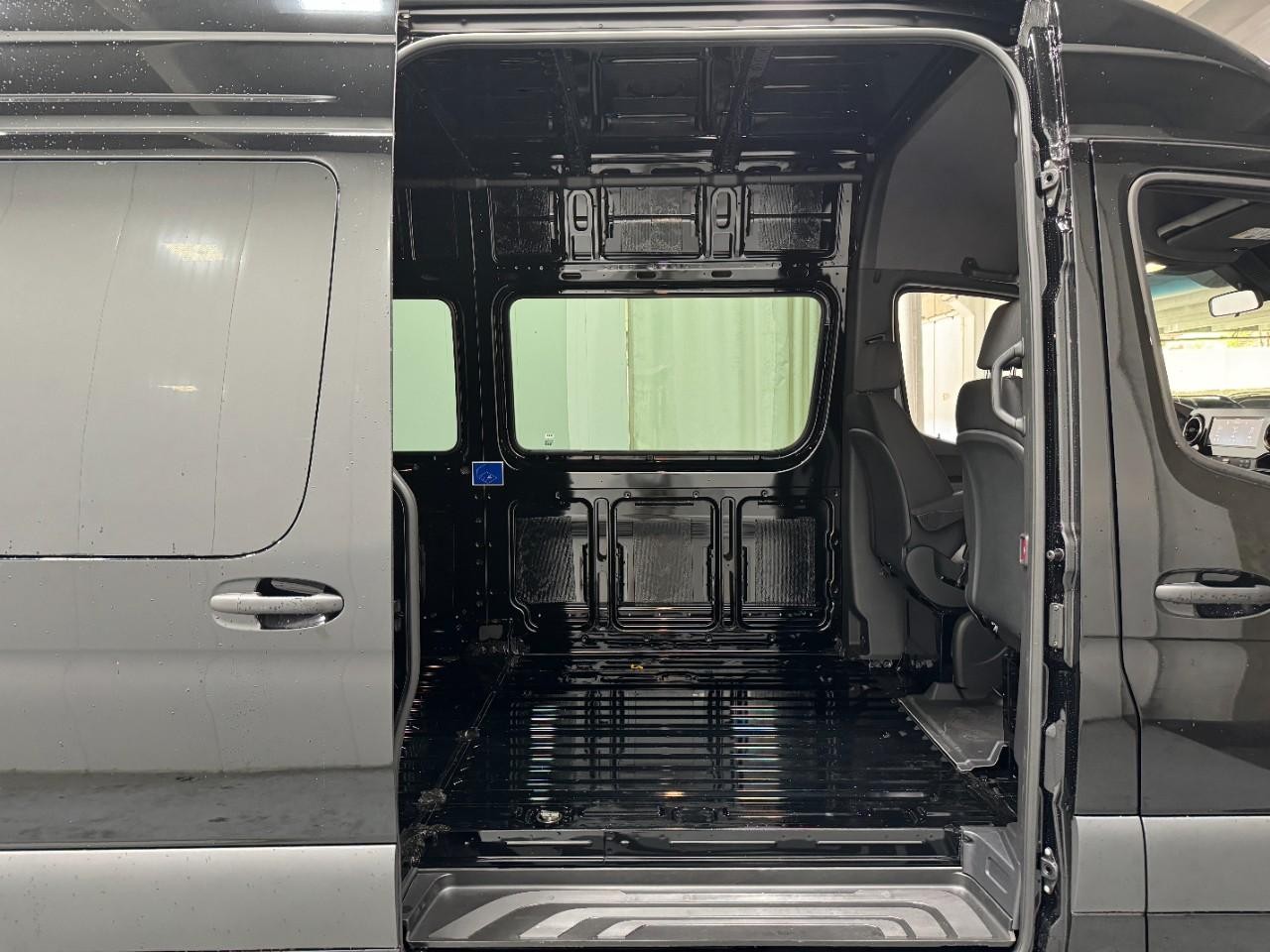 Mercedes-Benz Sprinter Cargo Van Vehicle Full-screen Gallery Image 9