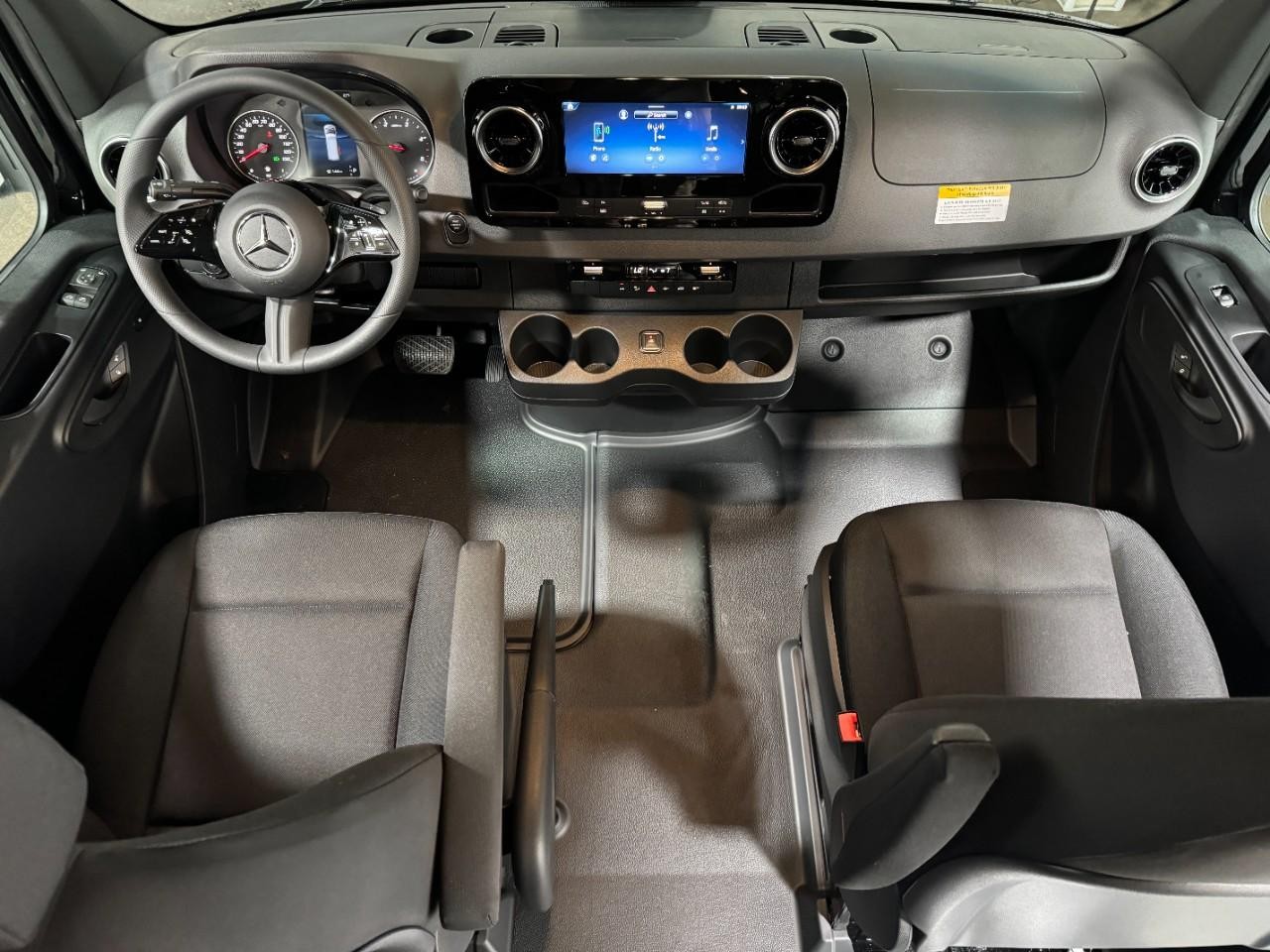 Mercedes-Benz Sprinter Cargo Van Vehicle Full-screen Gallery Image 11