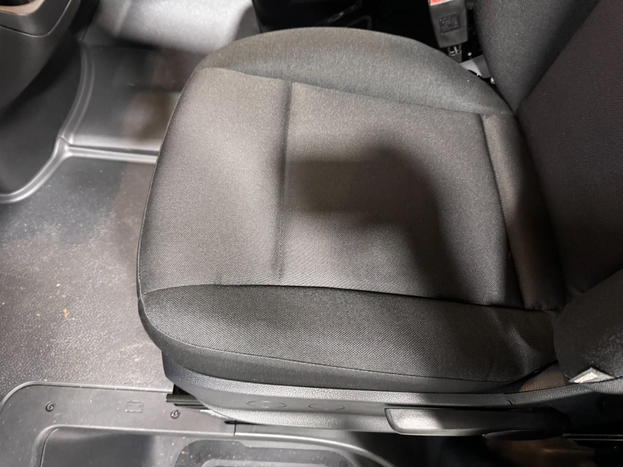 Mercedes-Benz Sprinter Cargo Van Vehicle Full-screen Gallery Image 24