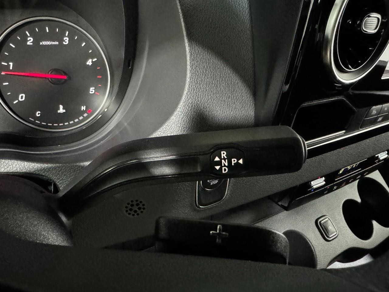 Mercedes-Benz Sprinter Cargo Van Vehicle Full-screen Gallery Image 29