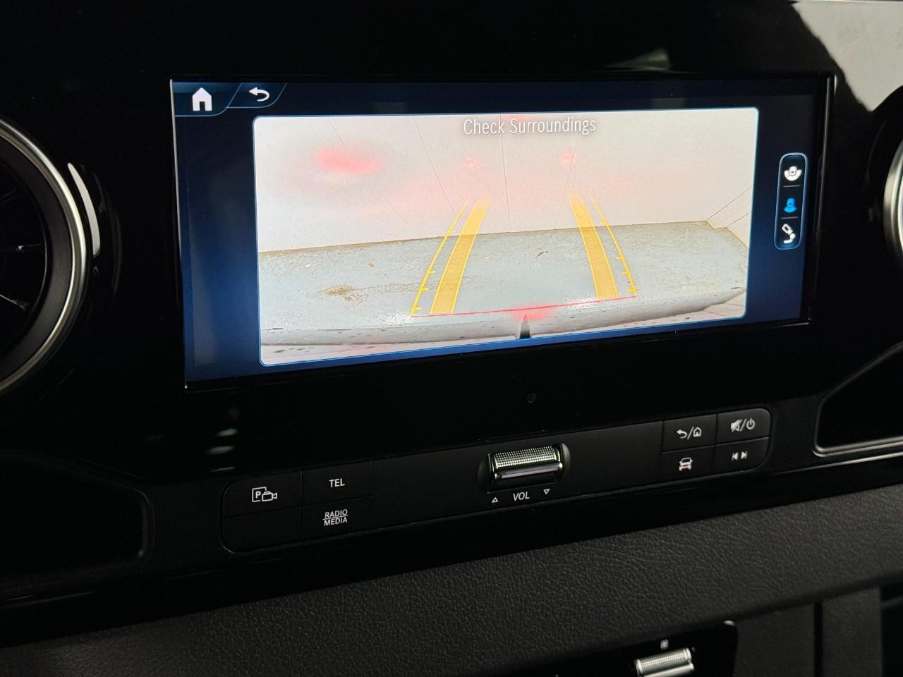 Mercedes-Benz Sprinter Cargo Van Vehicle Full-screen Gallery Image 30