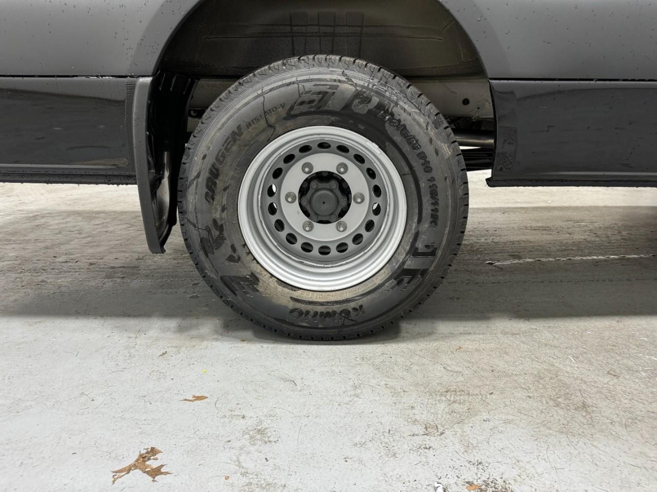 Mercedes-Benz Sprinter Cargo Van Vehicle Full-screen Gallery Image 5