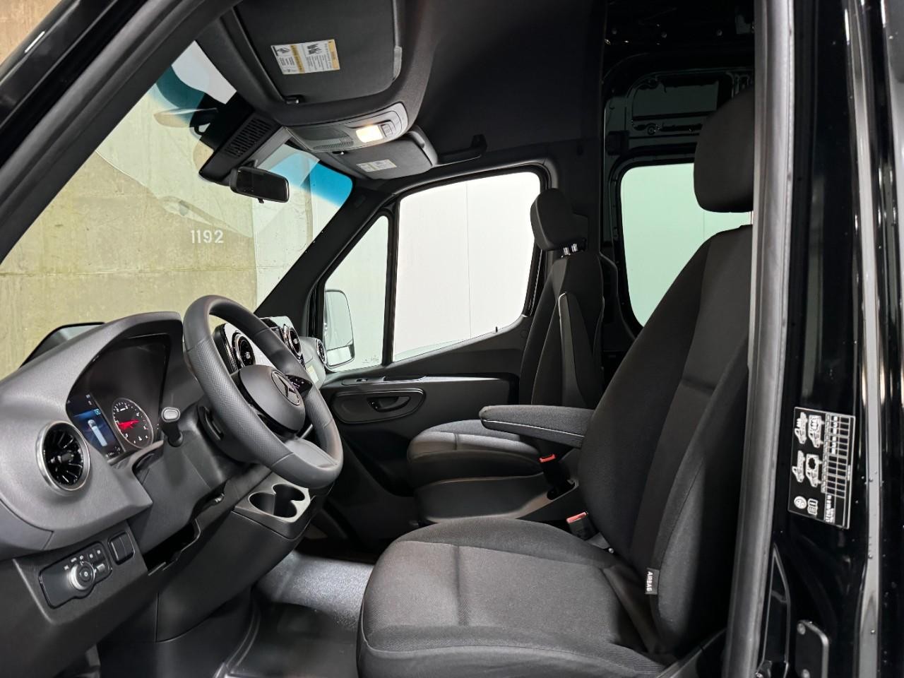 Mercedes-Benz Sprinter Cargo Van Vehicle Full-screen Gallery Image 23