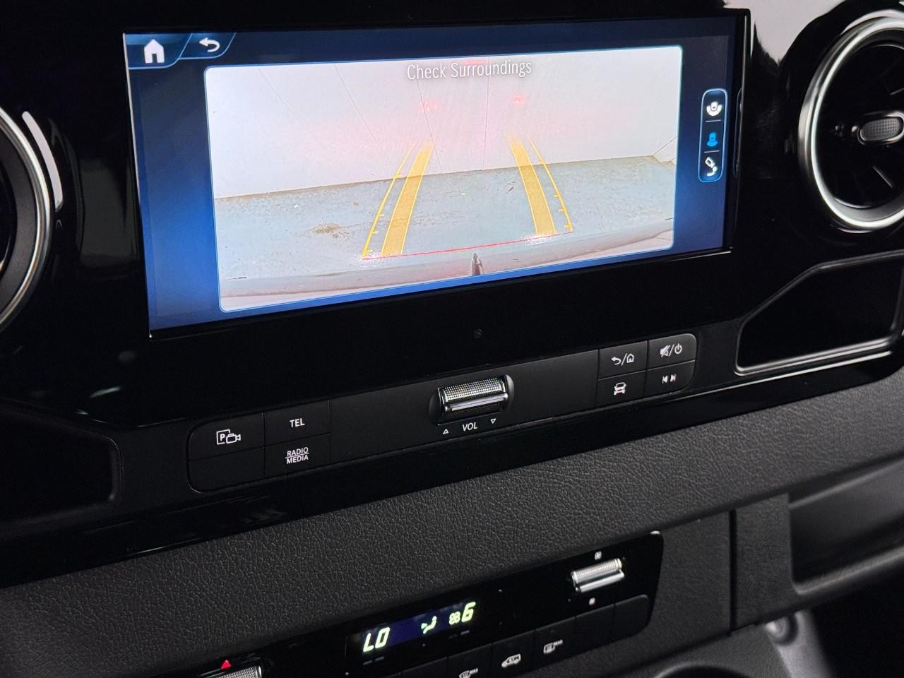 Mercedes-Benz Sprinter Cargo Van Vehicle Full-screen Gallery Image 30