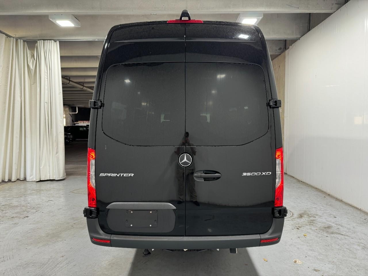 Mercedes-Benz Sprinter Cargo Van Vehicle Full-screen Gallery Image 8