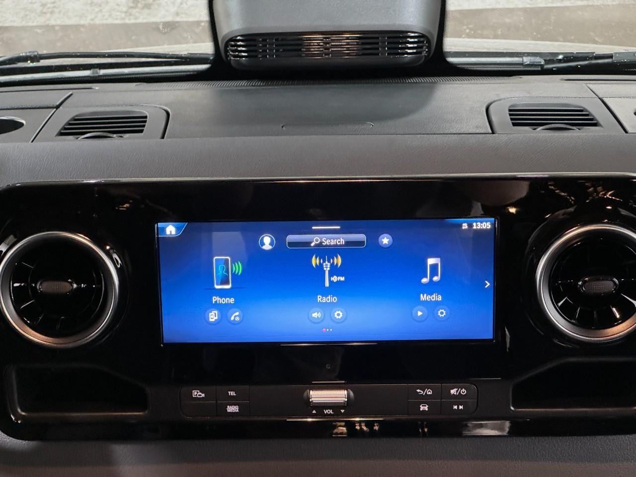 Mercedes-Benz Sprinter Cargo Van Vehicle Full-screen Gallery Image 14