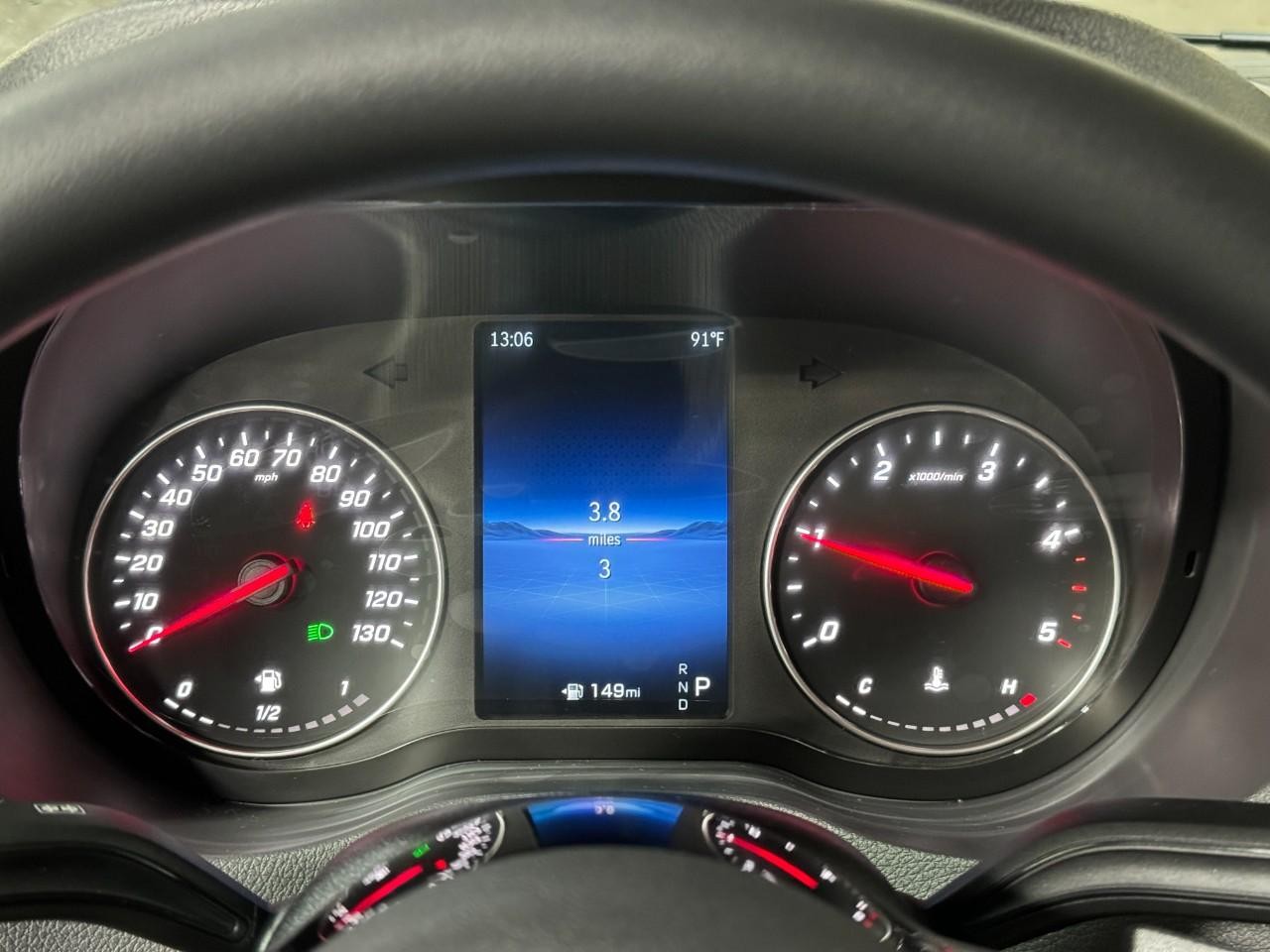 Mercedes-Benz Sprinter Cargo Van Vehicle Full-screen Gallery Image 31