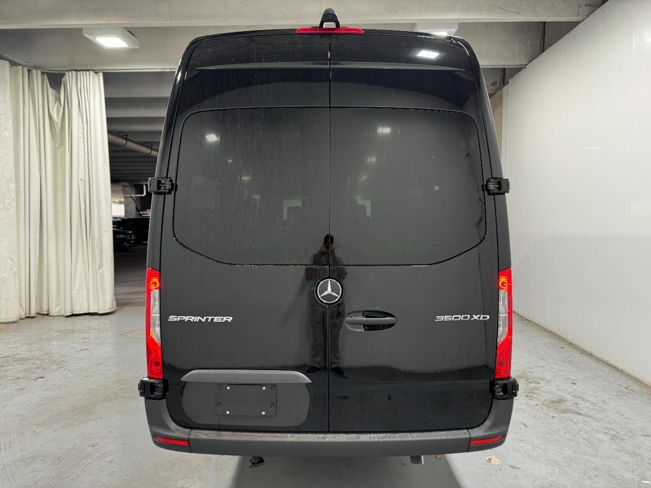 Mercedes-Benz Sprinter Cargo Van Vehicle Full-screen Gallery Image 8