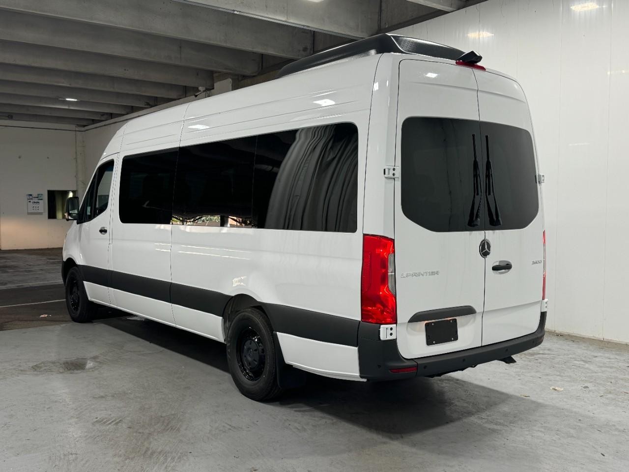 Mercedes-Benz Sprinter Passenger Van Vehicle Full-screen Gallery Image 3
