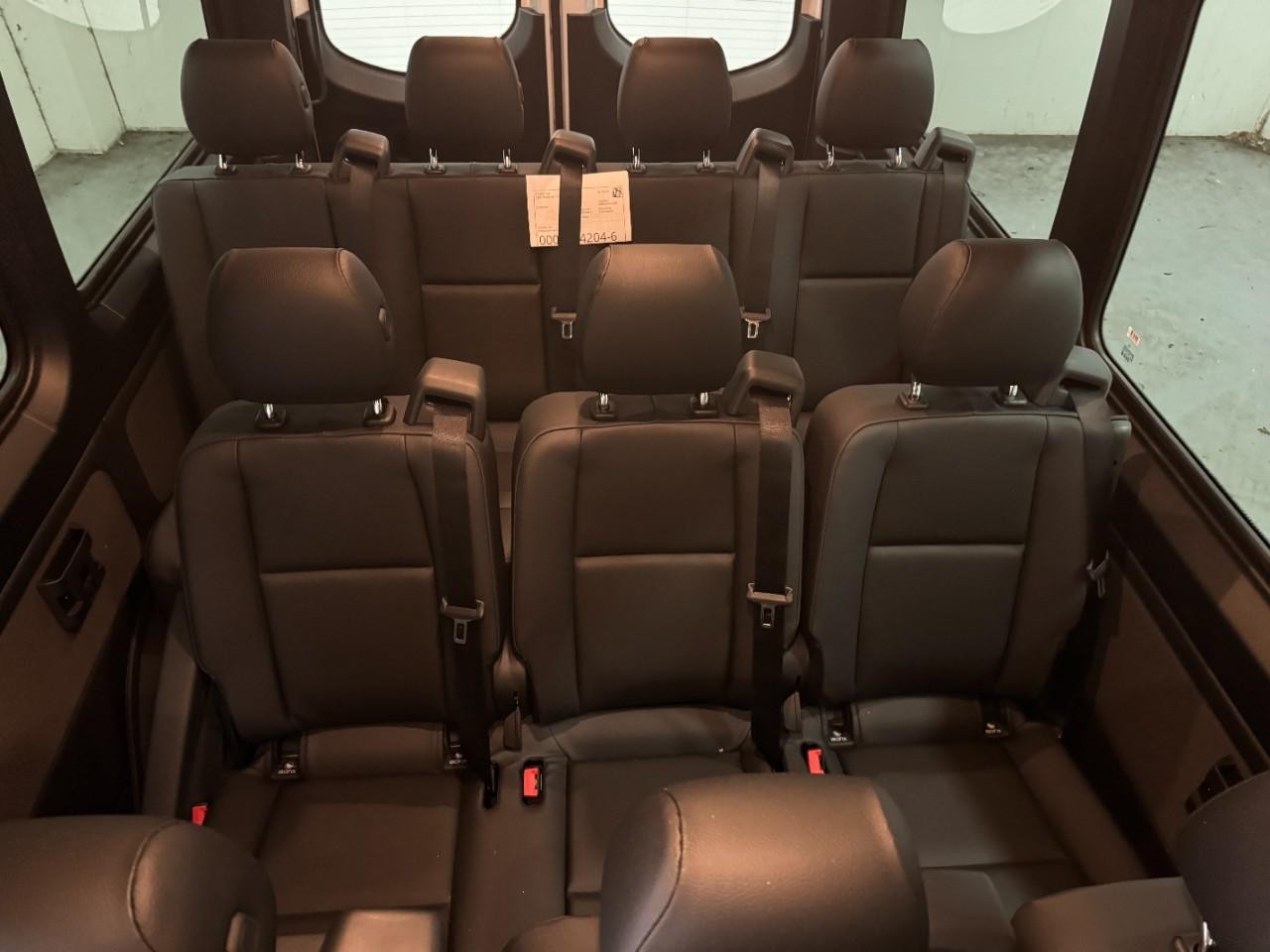 Mercedes-Benz Sprinter Passenger Van Vehicle Full-screen Gallery Image 11