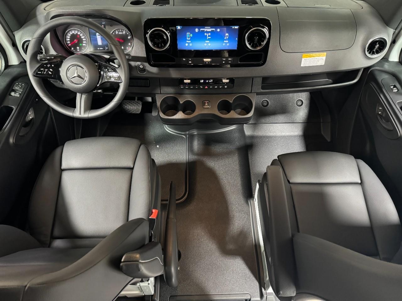 Mercedes-Benz Sprinter Passenger Van Vehicle Full-screen Gallery Image 13