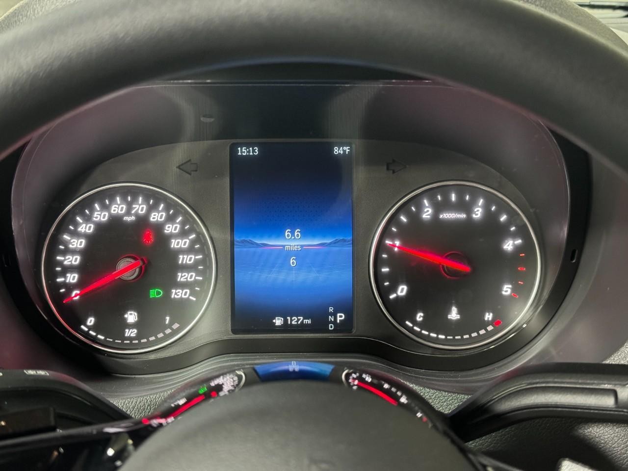 Mercedes-Benz Sprinter Passenger Van Vehicle Full-screen Gallery Image 32