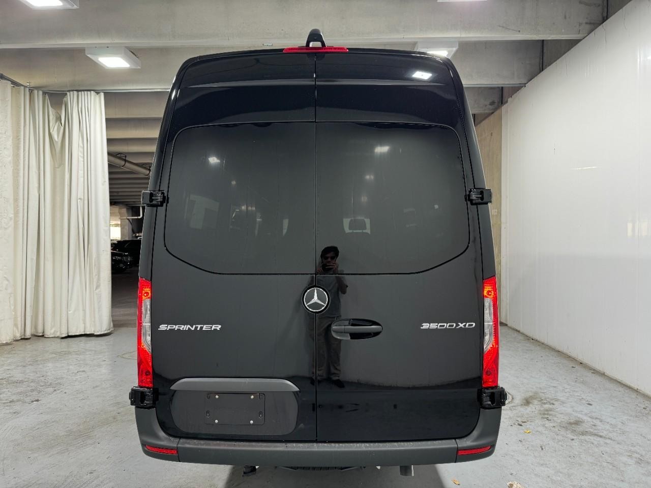 Mercedes-Benz Sprinter Cargo Van Vehicle Full-screen Gallery Image 8