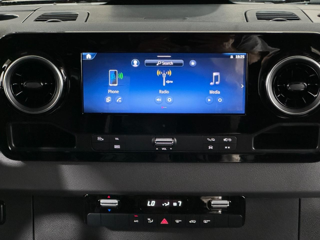 Mercedes-Benz Sprinter Cargo Van Vehicle Full-screen Gallery Image 14