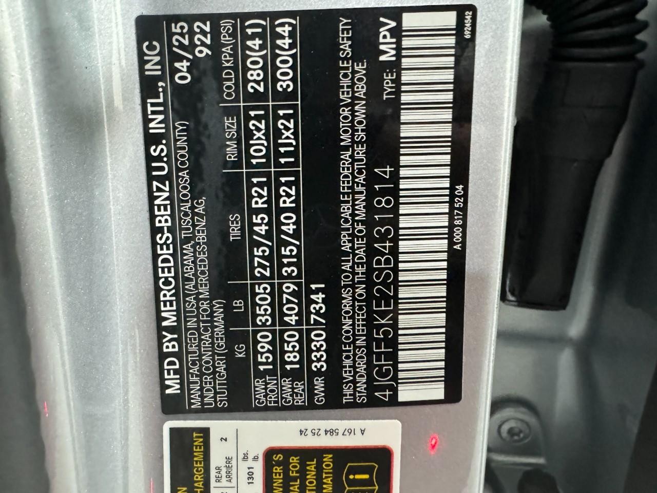 Mercedes-Benz GLS Vehicle Full-screen Gallery Image 41