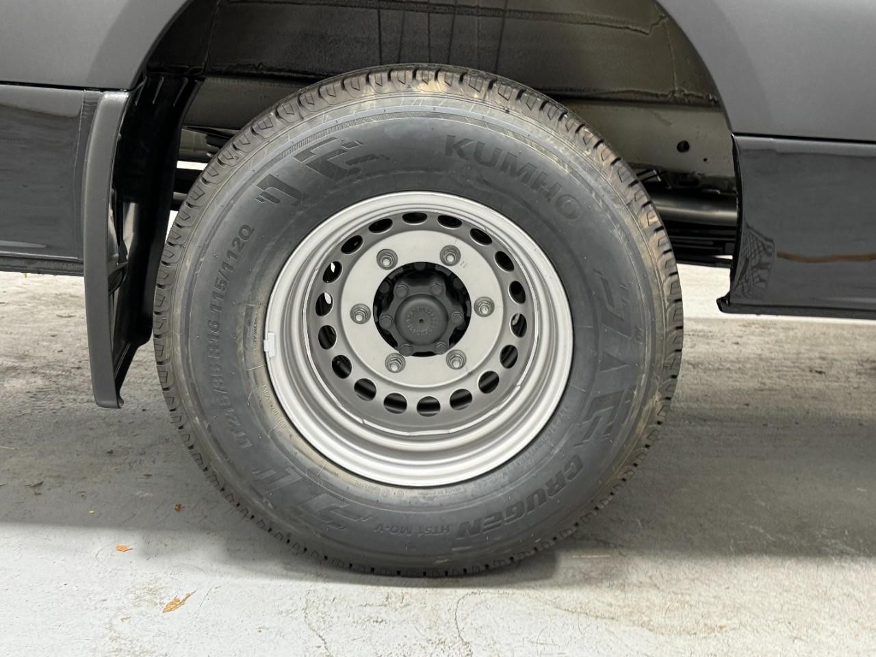 Mercedes-Benz Sprinter Cargo Van Vehicle Full-screen Gallery Image 5