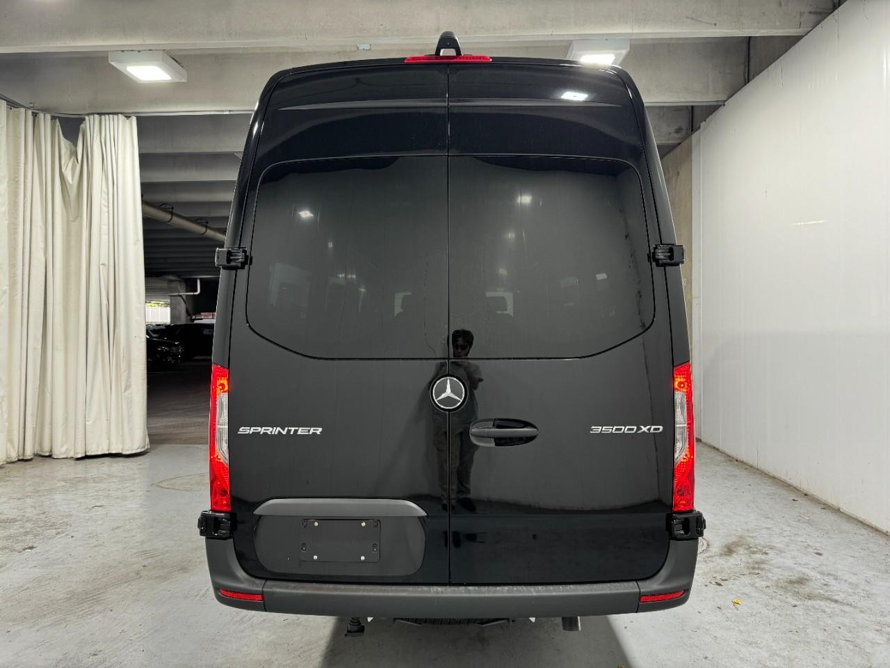 Mercedes-Benz Sprinter Cargo Van Vehicle Full-screen Gallery Image 8