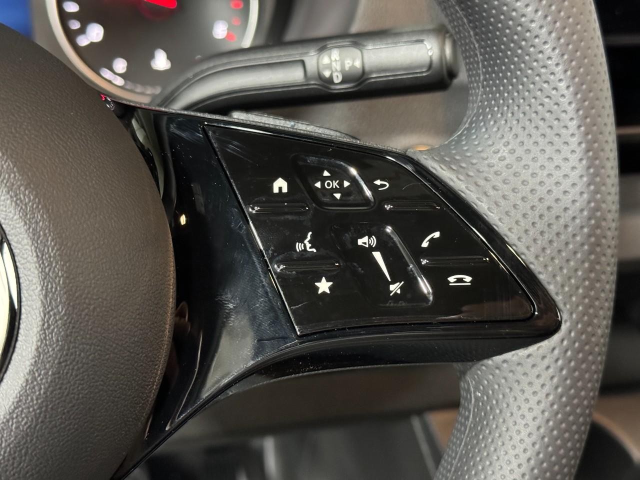 Mercedes-Benz Sprinter Cargo Van Vehicle Full-screen Gallery Image 30