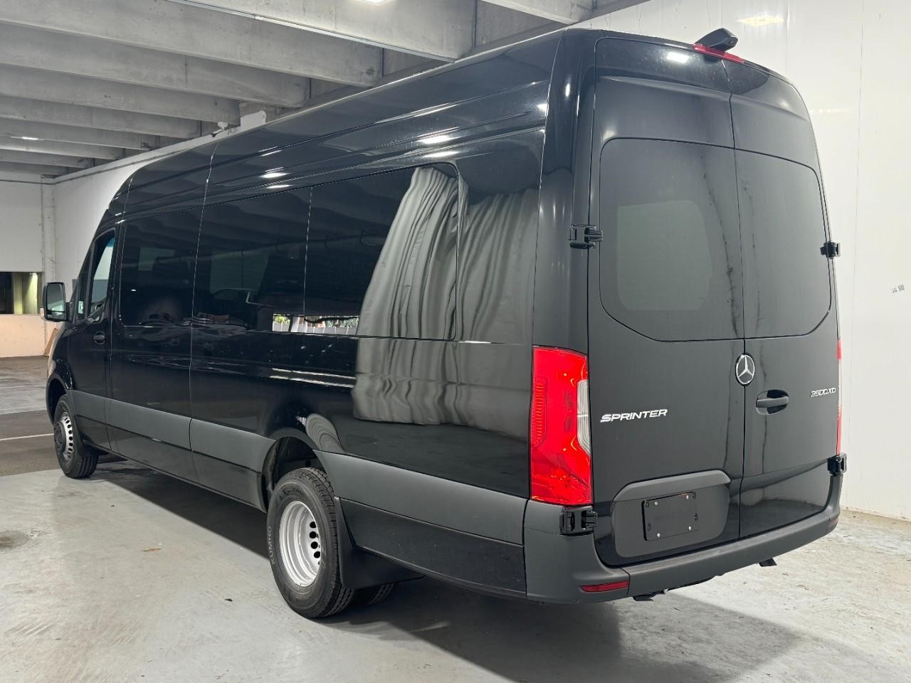 Mercedes-Benz Sprinter Cargo Van Vehicle Full-screen Gallery Image 3