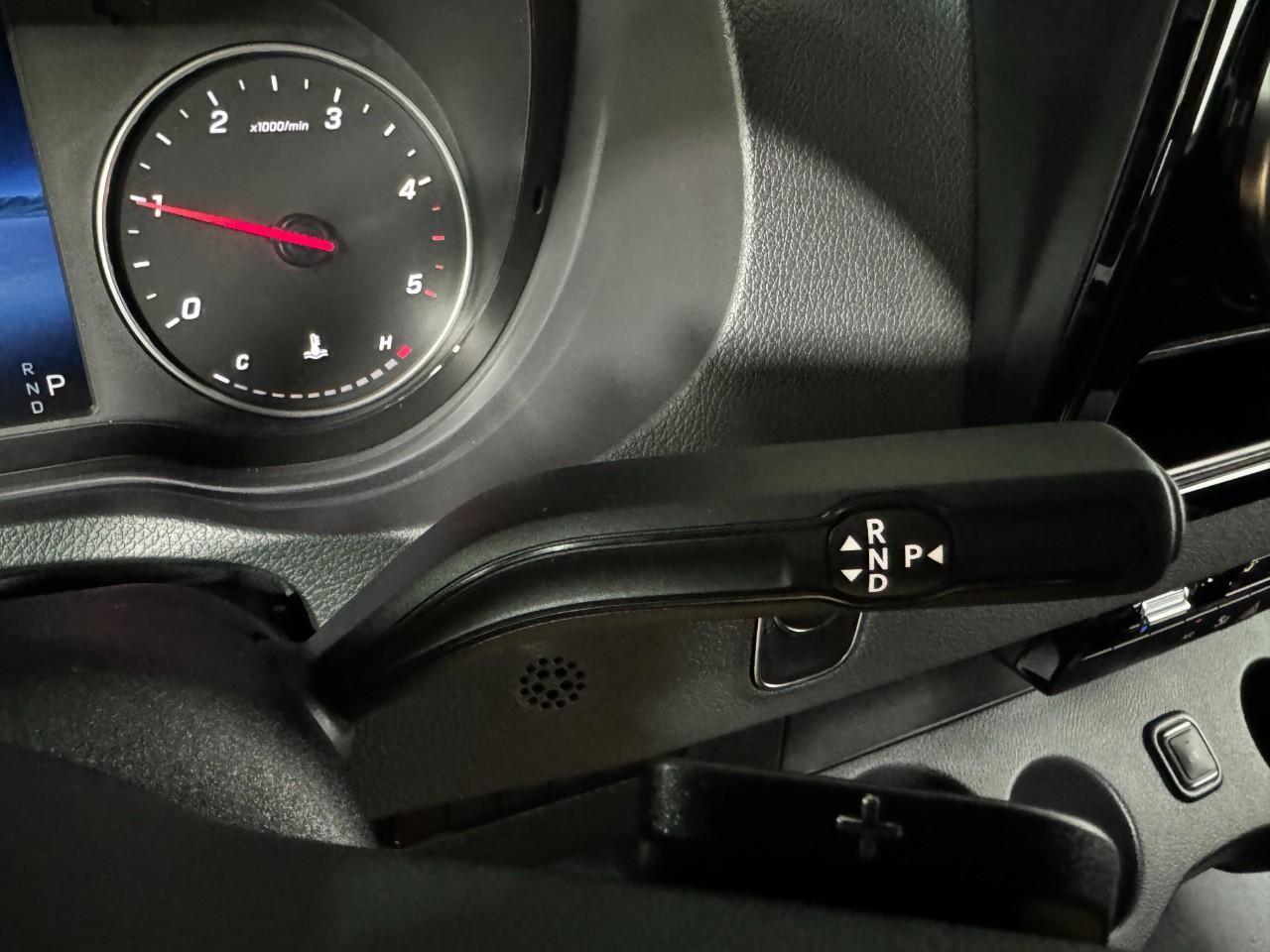 Mercedes-Benz Sprinter Cargo Van Vehicle Full-screen Gallery Image 32