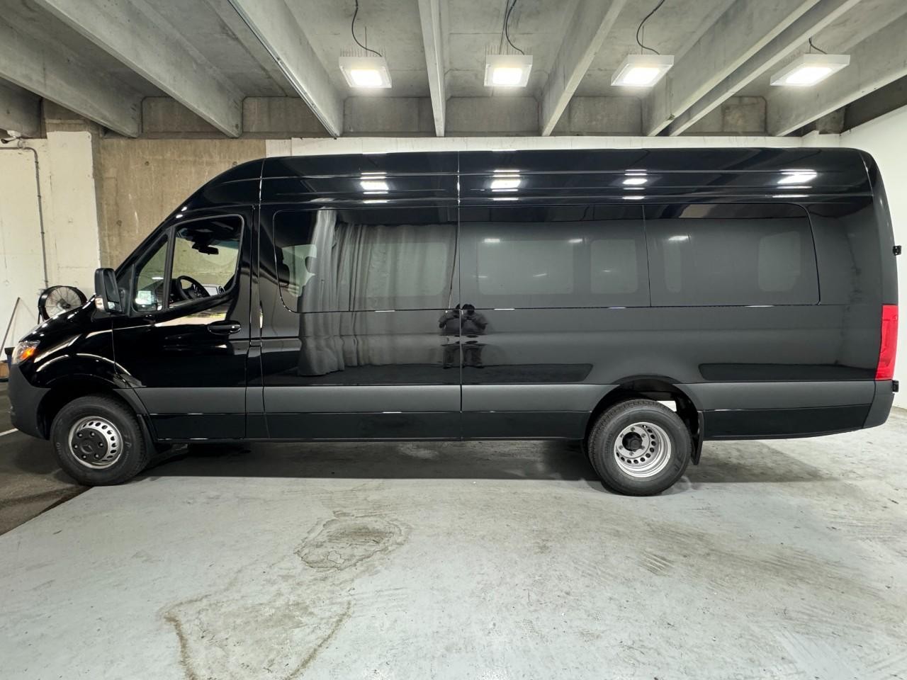 Mercedes-Benz Sprinter Cargo Van Vehicle Full-screen Gallery Image 2