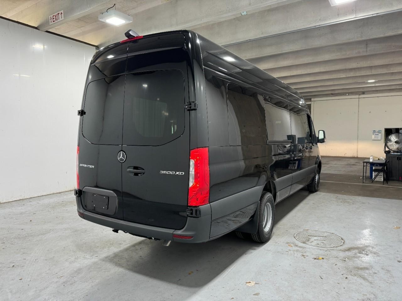 Mercedes-Benz Sprinter Cargo Van Vehicle Full-screen Gallery Image 4