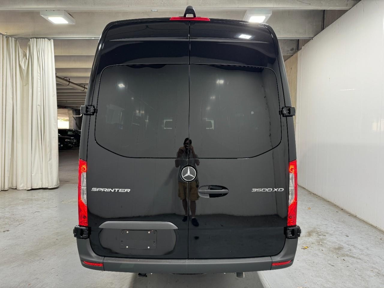 Mercedes-Benz Sprinter Cargo Van Vehicle Full-screen Gallery Image 8