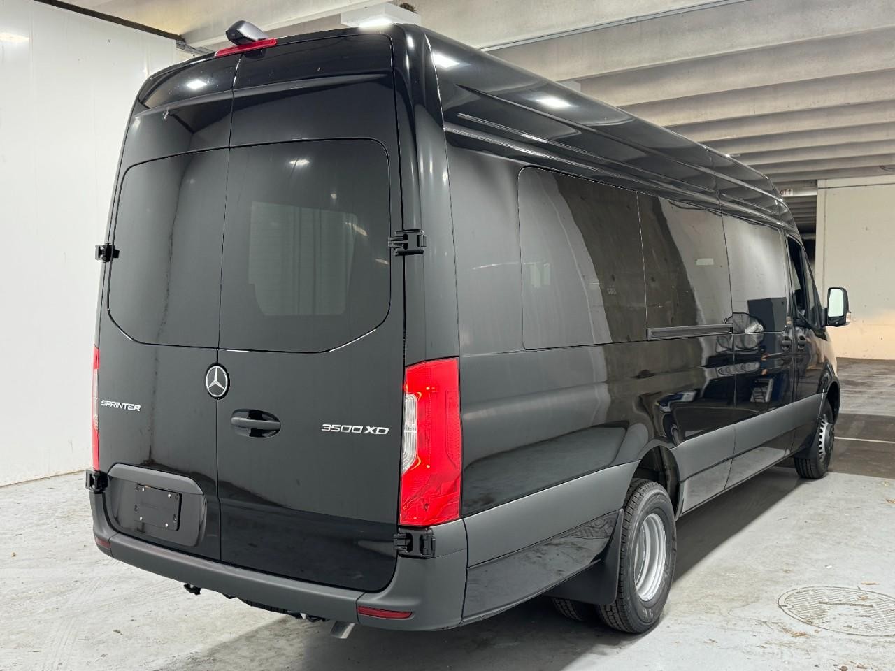 Mercedes-Benz Sprinter Cargo Van Vehicle Full-screen Gallery Image 4