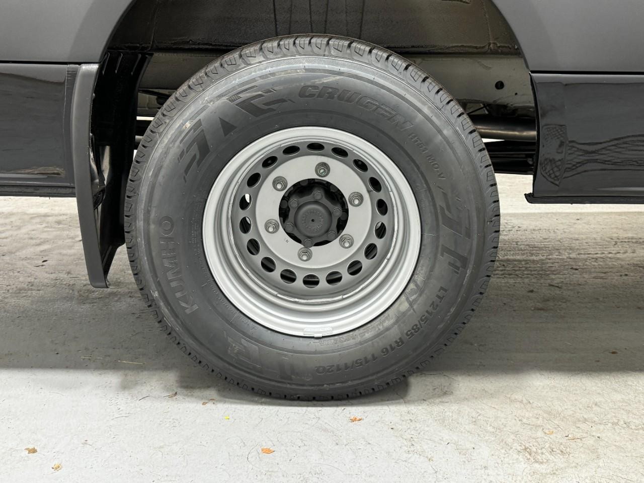 Mercedes-Benz Sprinter Cargo Van Vehicle Full-screen Gallery Image 5