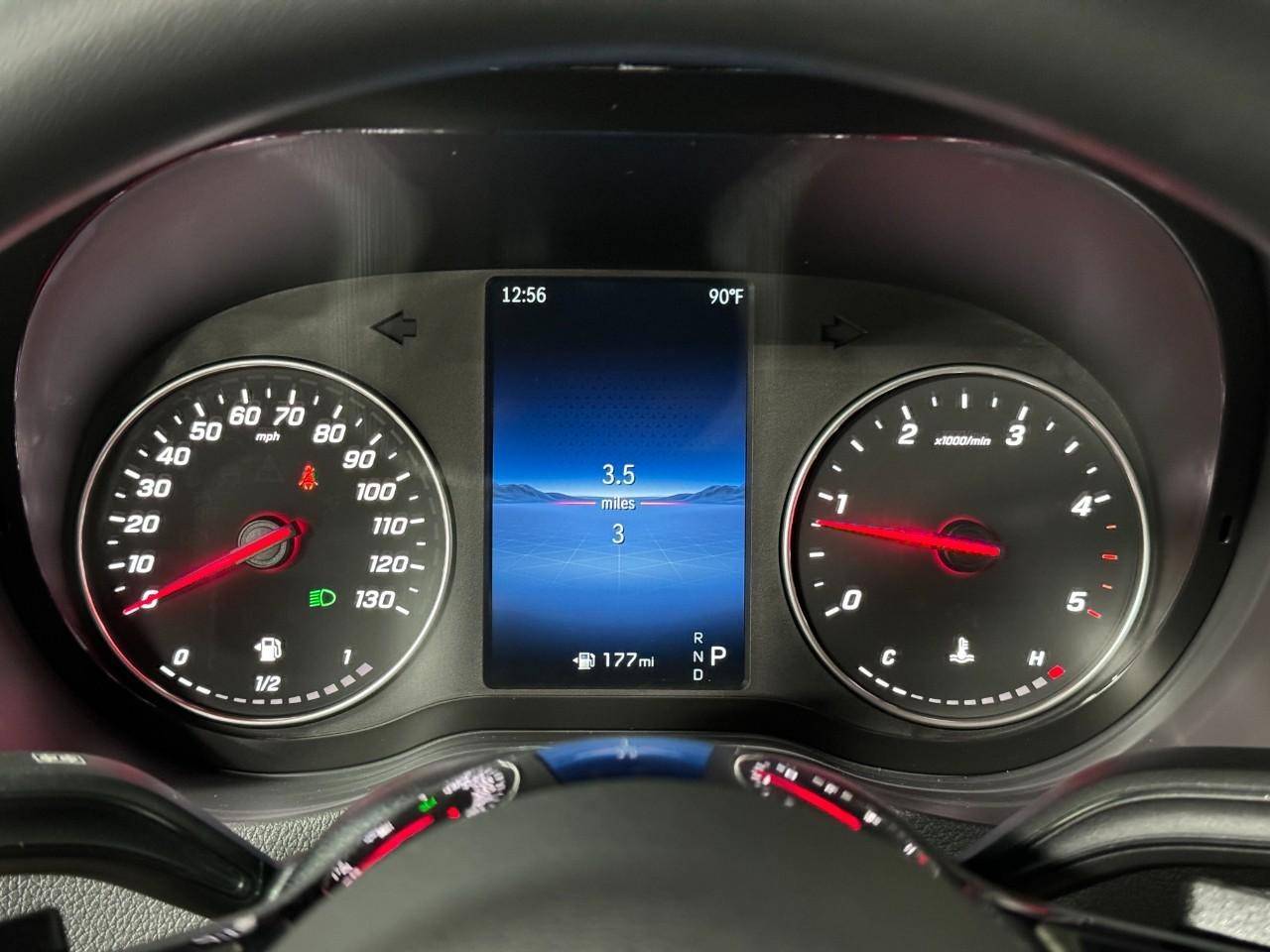 Mercedes-Benz Sprinter Cargo Van Vehicle Full-screen Gallery Image 31