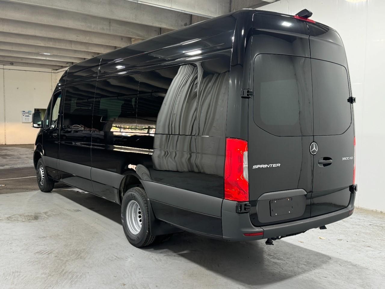 Mercedes-Benz Sprinter Cargo Van Vehicle Full-screen Gallery Image 3