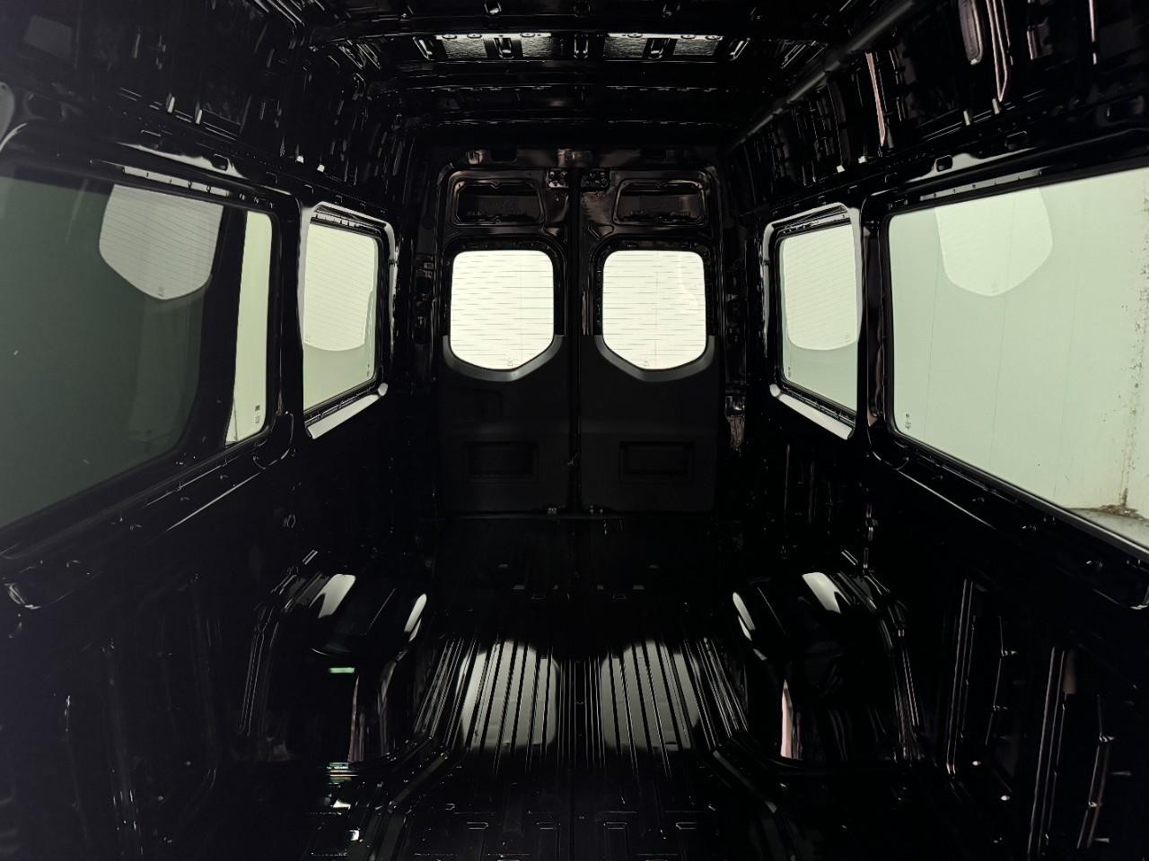 Mercedes-Benz Sprinter Cargo Van Vehicle Full-screen Gallery Image 11