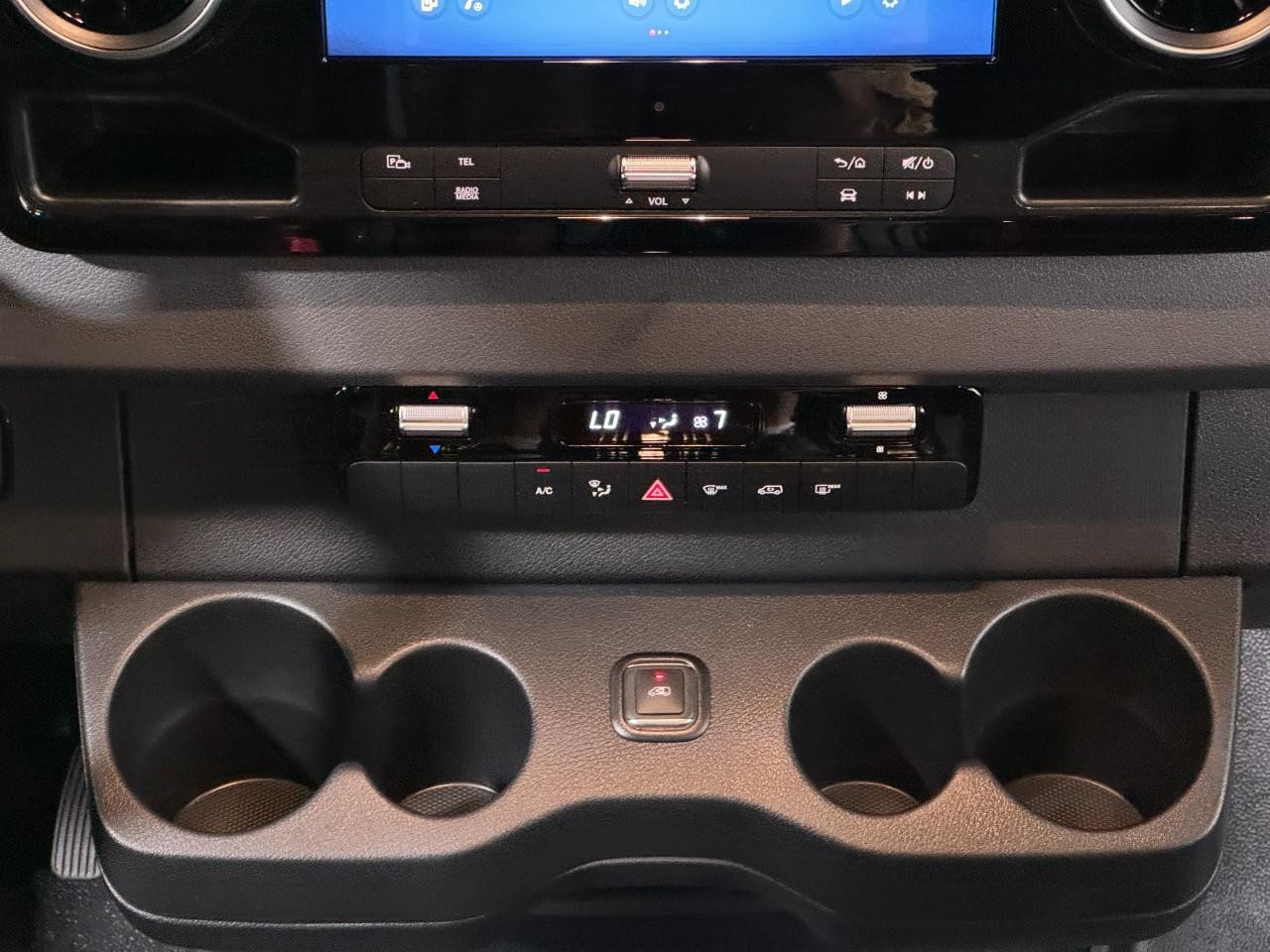 Mercedes-Benz Sprinter Cargo Van Vehicle Full-screen Gallery Image 15