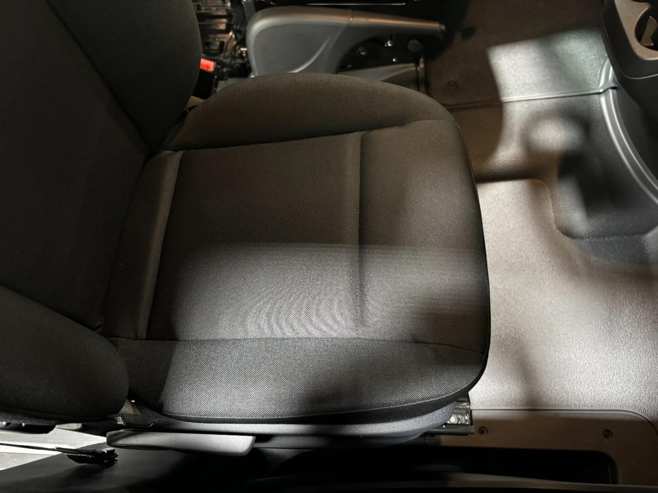 Mercedes-Benz Sprinter Cargo Van Vehicle Full-screen Gallery Image 18