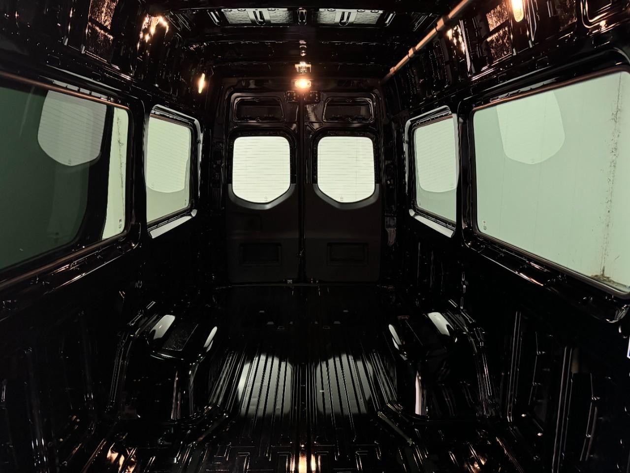 Mercedes-Benz Sprinter Cargo Van Vehicle Full-screen Gallery Image 11