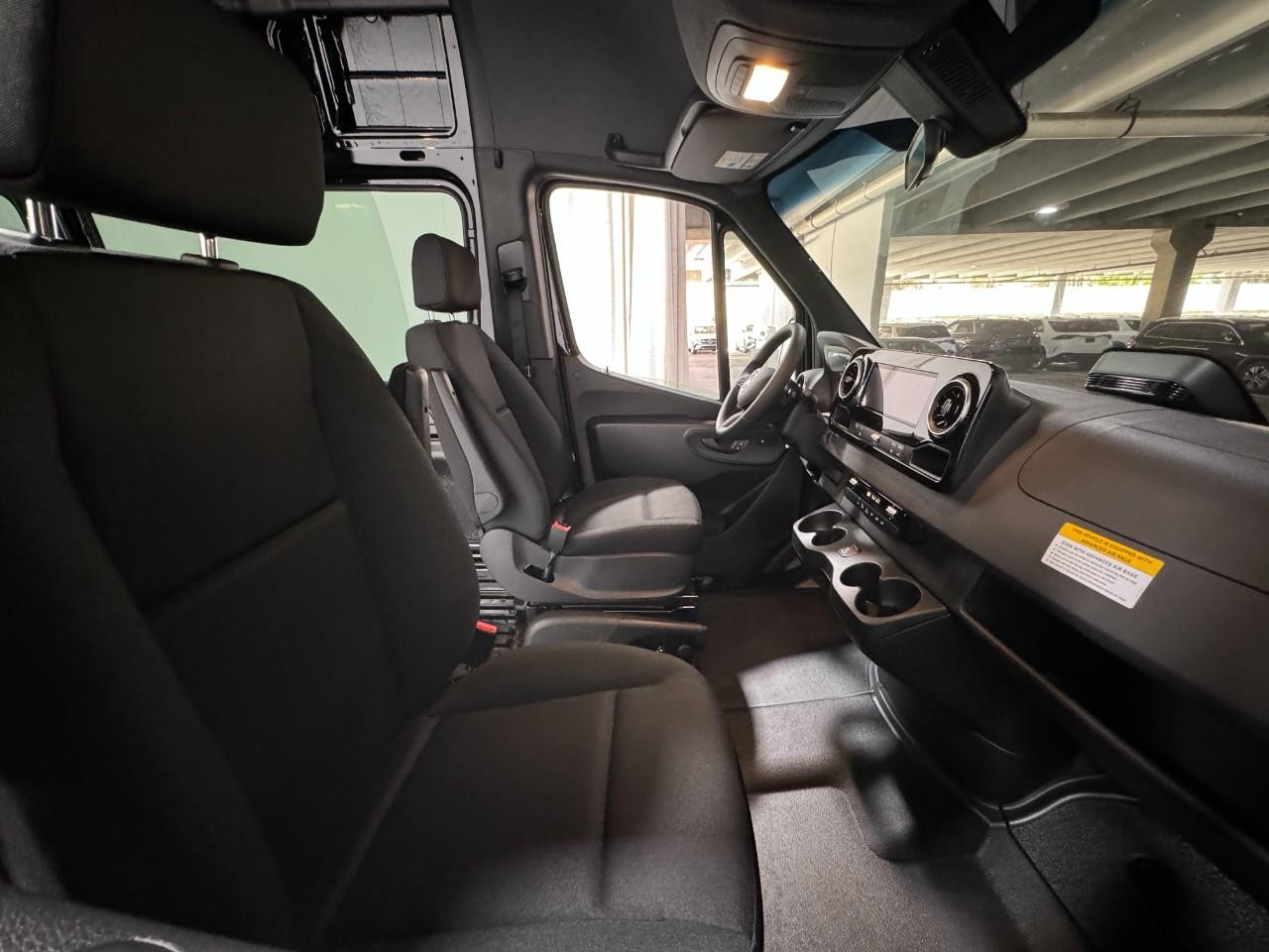 Mercedes-Benz Sprinter Cargo Van Vehicle Full-screen Gallery Image 17