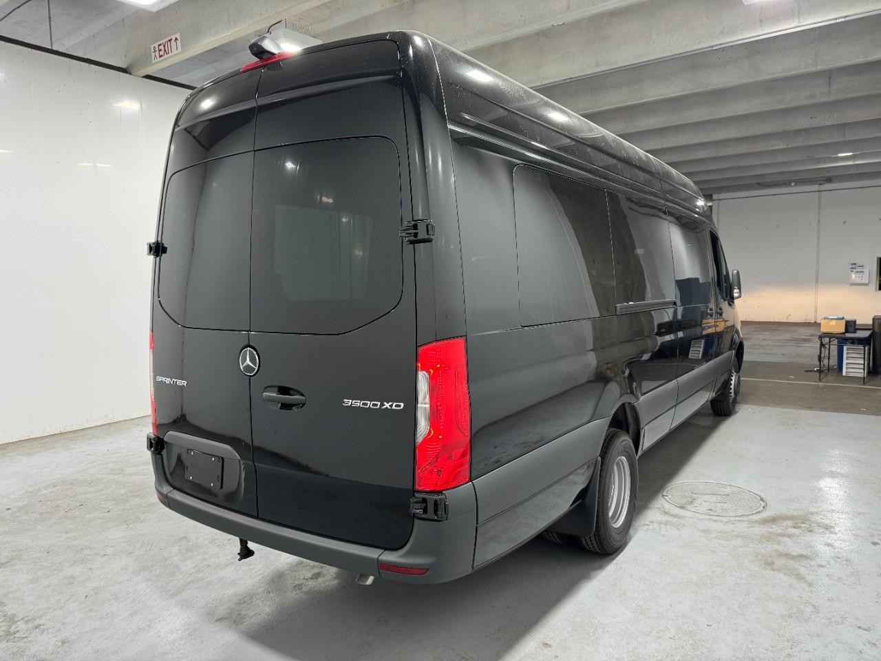 Mercedes-Benz Sprinter Cargo Van Vehicle Full-screen Gallery Image 4
